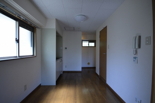 居室・リビング　別号室の写真