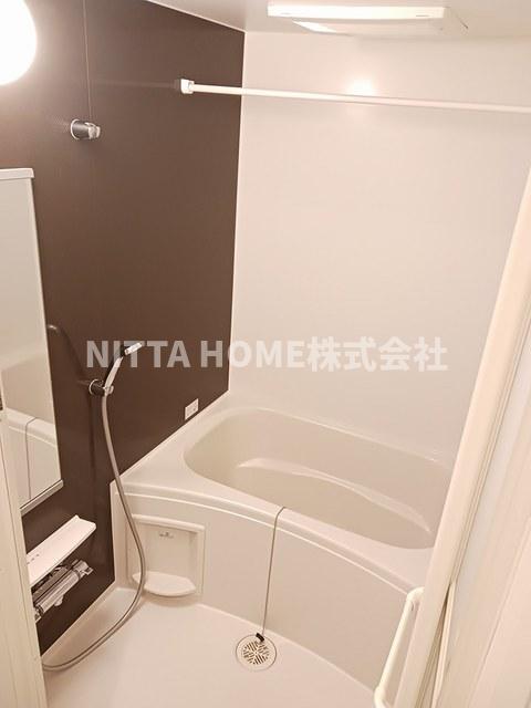 バス・シャワールーム　浴室乾燥機・追い焚き機能有り◇