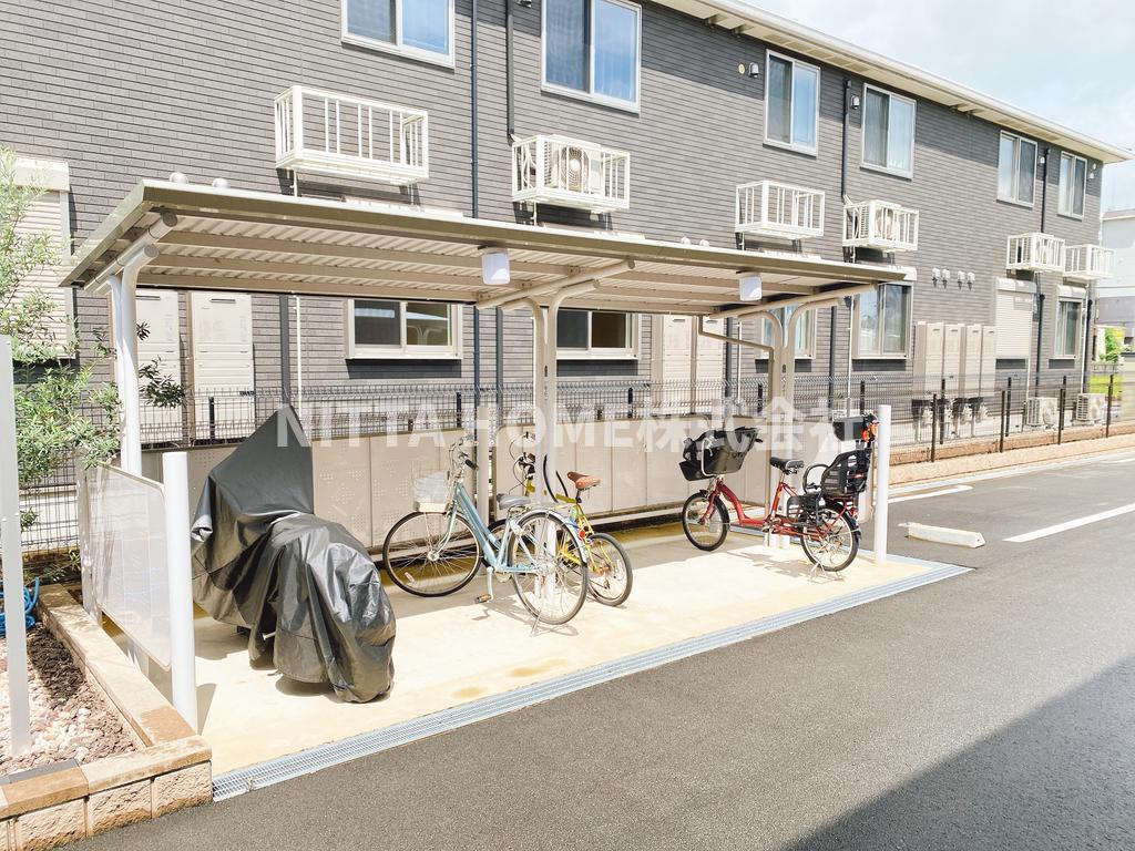 駐車場　敷地内駐車場、駐輪場スペース有ります♪