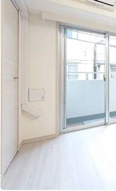 居室・リビング　※別部屋の参考写真です。