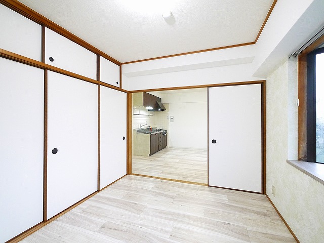 居室・リビング　CGで家具等を配置したもので家具等は含まれません