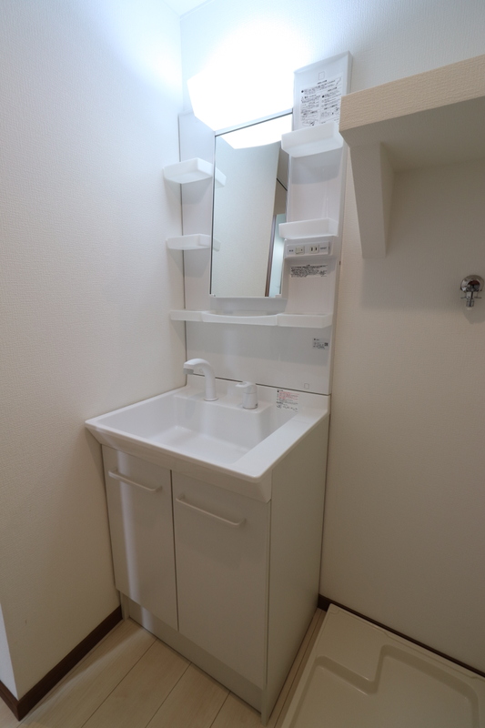 洗面設備　脱衣スペースもあります