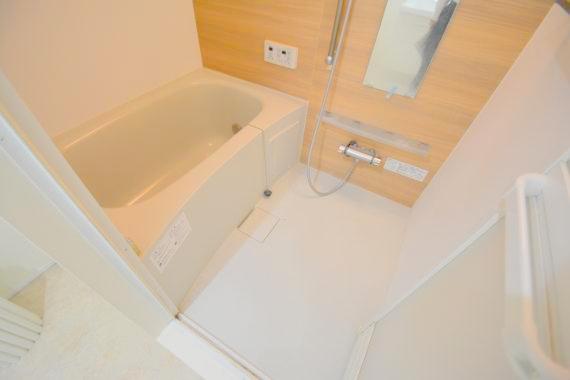 バス・シャワールーム　ゆったりと入るなら、お風呂とトイレとは別々が嬉しいですよね。