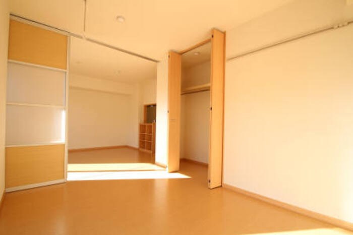 その他部屋・スペース　全居室フローリングです♪