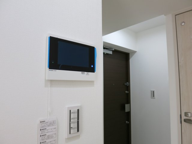 セキュリティ　モニター付きインターホン