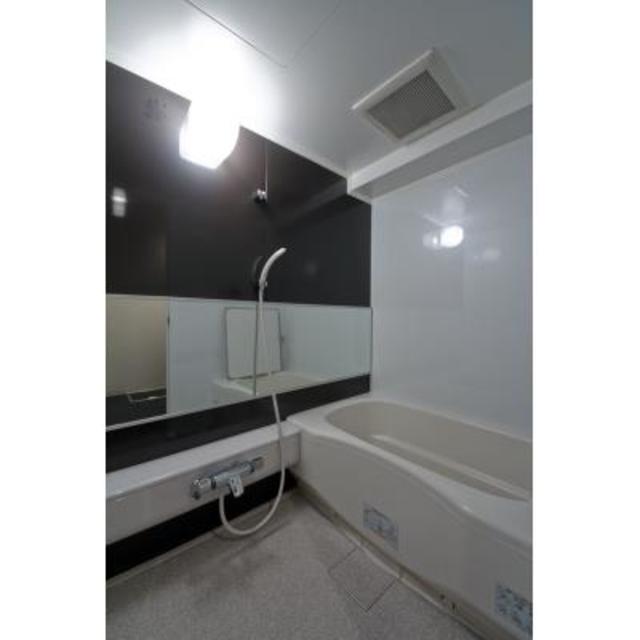 バス・シャワールーム　※写真は同タイプ住戸です。