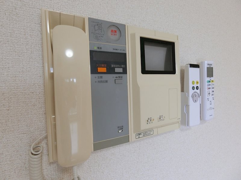 セキュリティ　ネット使用料無料！3駅5路線が利用可能な好立地マンション