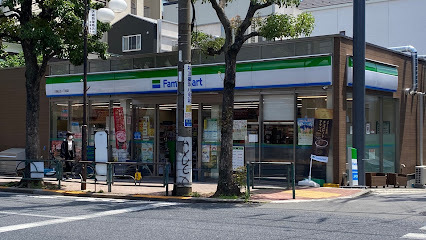 コンビニ　ファミリーマート大森山王一丁目店（コンビニ）まで406m
