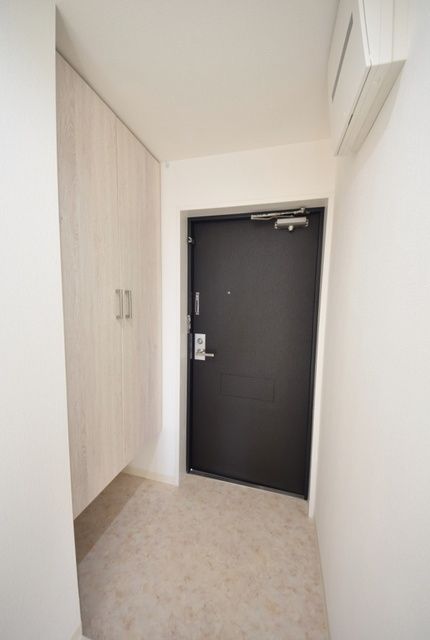 玄関　大型シューズボックスございます