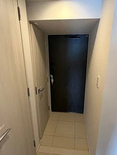 玄関　※別部屋参考写真