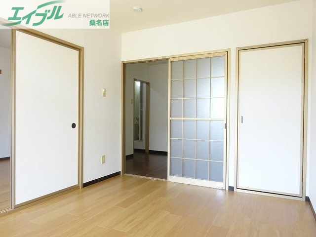 居室・リビング　同タイプ部屋写真です。