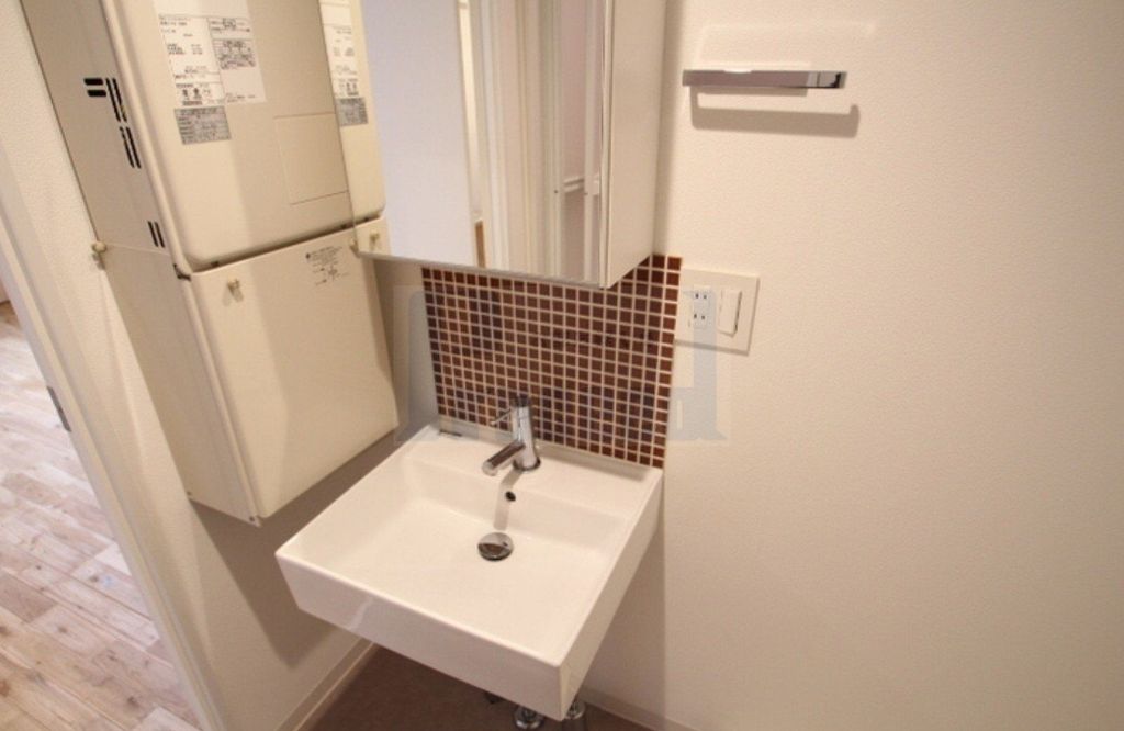 洗面設備　※別部屋参考写真※現況優先です