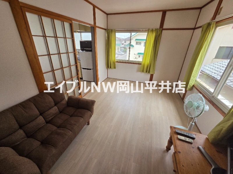 居室・リビング　家具家電は付属致しません