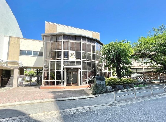 中学校　名古屋市立前津中学校（中学校）まで823m