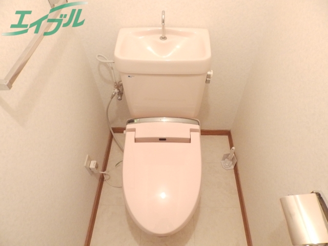 トイレ　同物件別部屋の写真
