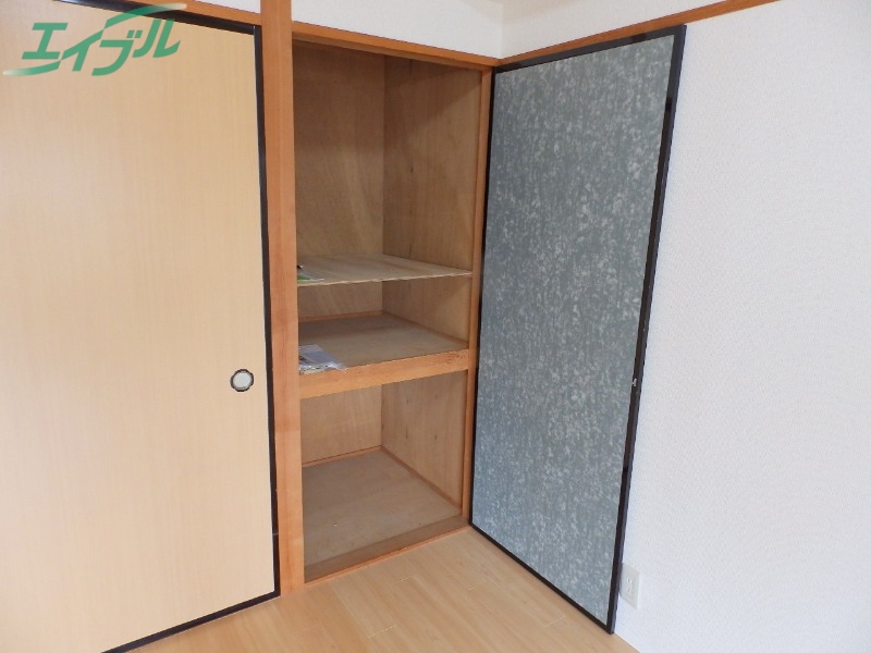 収納　同物件別部屋の写真