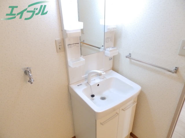洗面設備　同物件別部屋の写真