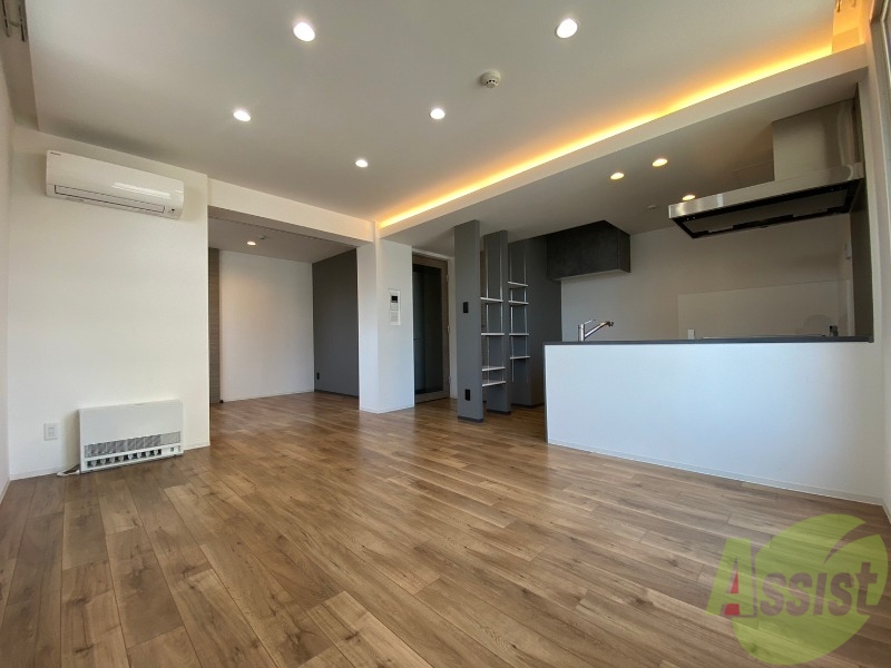 居室・リビング　広くてキレイなお部屋が広がっていて、充実した生活が送れそう。
