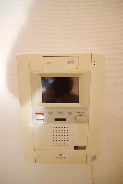 その他設備　モニター付きインターホンです