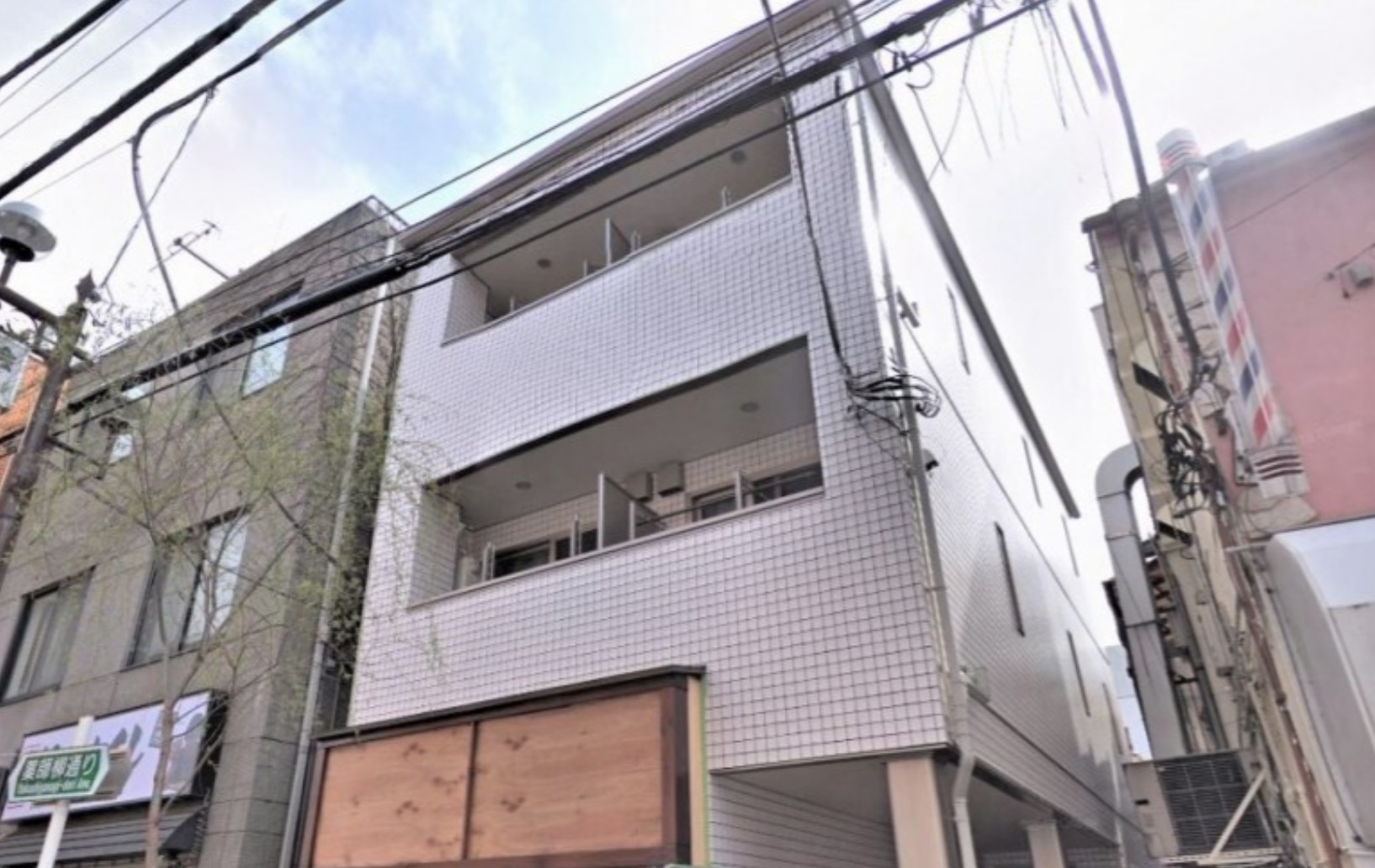 建物外観