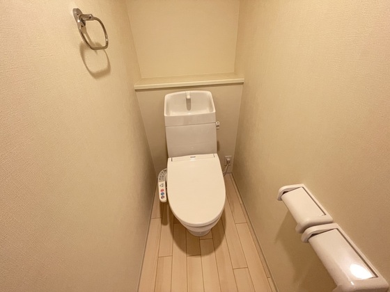 トイレ　※別部屋の写真です