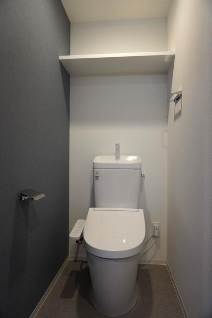 トイレ　※写真は同タイプ住戸です。
