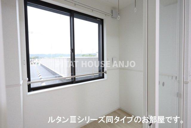 バルコニー　おしゃれな内装です