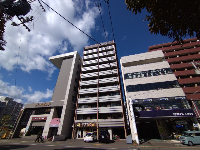 建物外観　札幌市中央区南一条西「サエラ１１５」