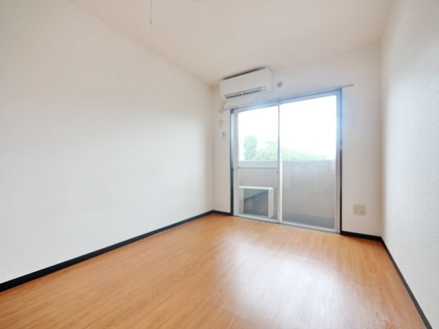 居室・リビング　★お部屋探しはタウンハウジング稲田堤店まで★