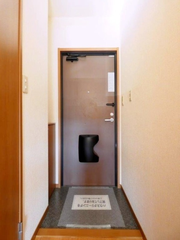 玄関　図面と現状に相違がある場合には現状を優先