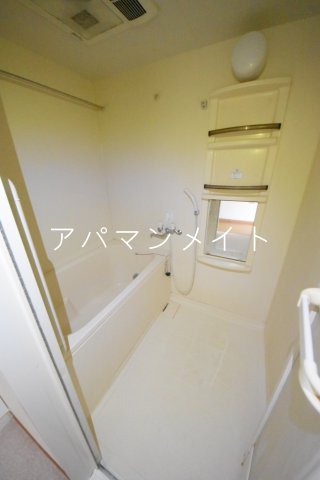 バス・シャワールーム　追い焚き付き！