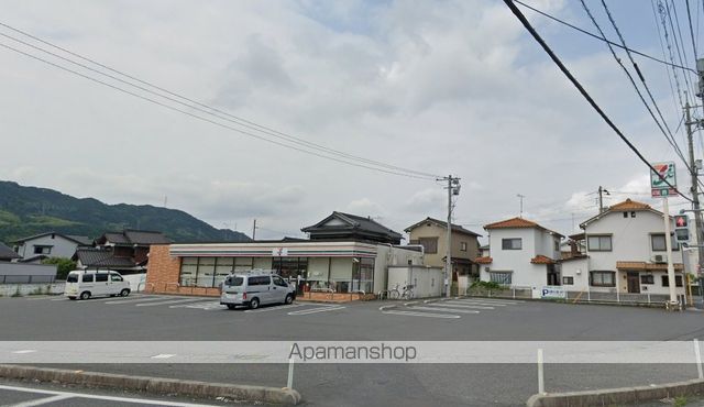 コンビニ　セブンイレブン（コンビニ）まで1315m