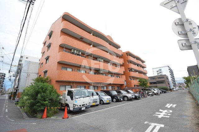建物外観　ブルースカイ　外観