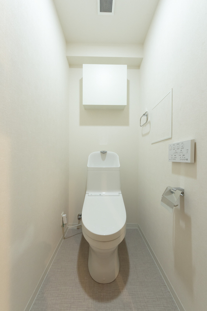 トイレ　※写真は同タイプ住戸です。