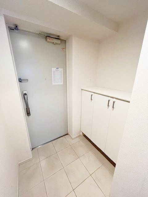 玄関　設備