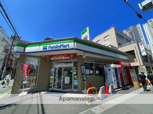 コンビニ　ファミリーマート市川南八幡店（コンビニ）まで219m