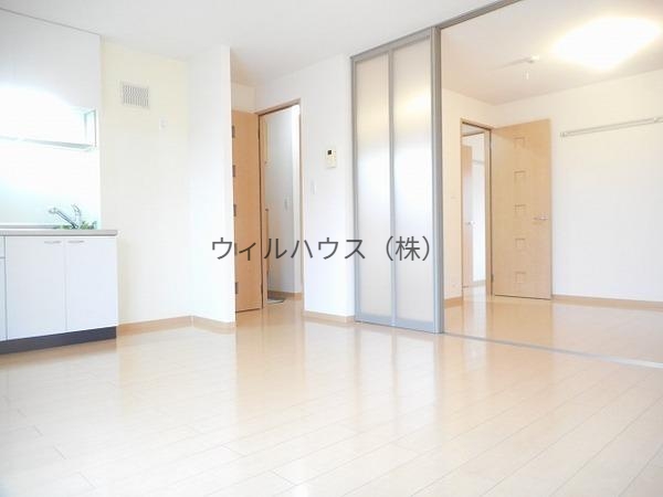 居室・リビング　明るい室内！