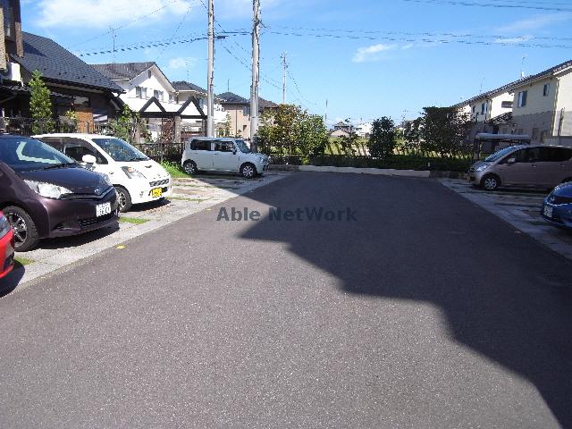 駐車場　駐車場