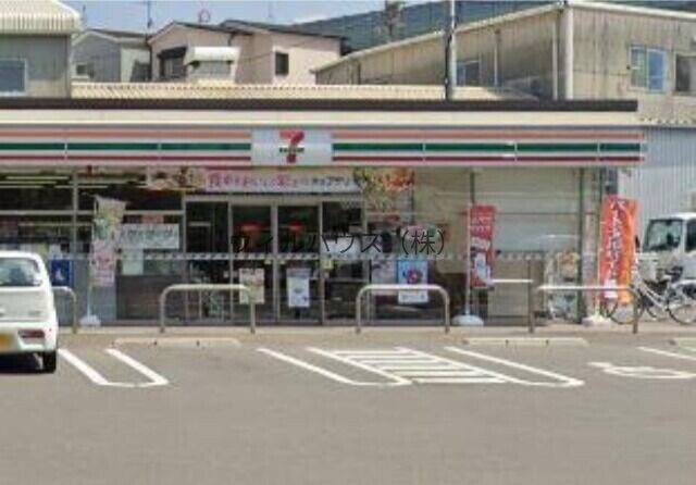 コンビニ　セブンイレブン高石取石6丁目店（コンビニ）まで689m