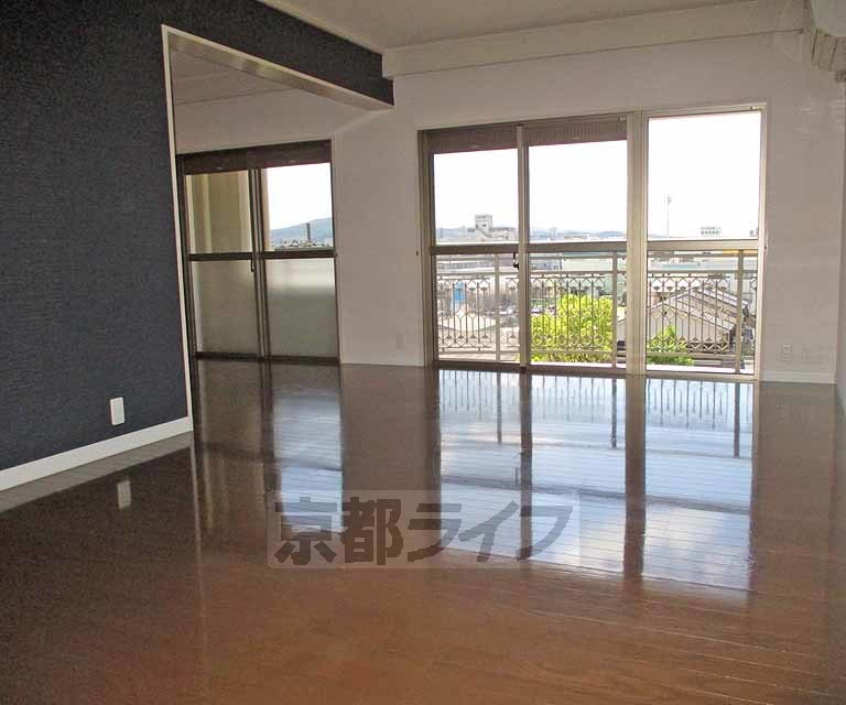 居室・リビング　日当たり良好なＬＤＫです。