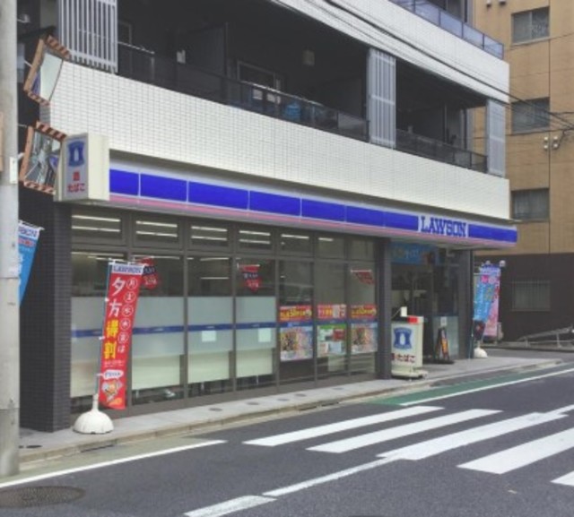 コンビニ　ローソン新小川町店（コンビニ）まで328m