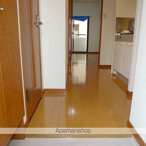 クリエイティブハイツ春日原の居間写真