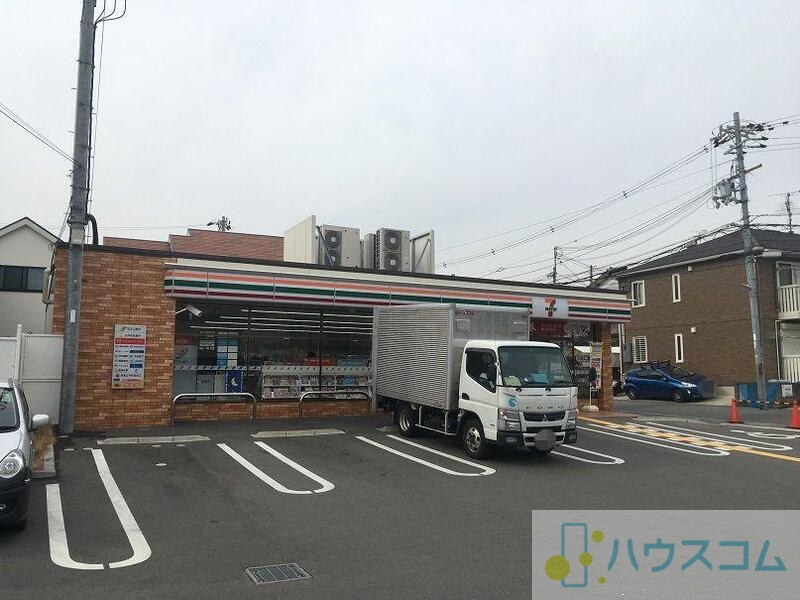 コンビニ　セブン-イレブン茨木東太田２丁目店（コンビニ）まで219m