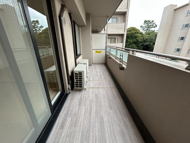 バルコニー