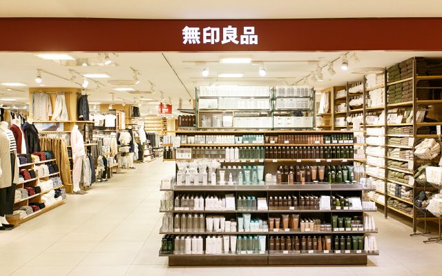 ショッピングセンター　無印良品 アトレ亀戸店（ショッピングセンター）まで88m