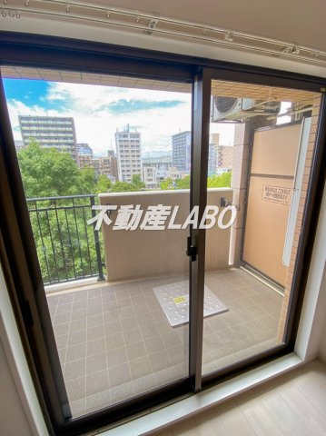 地下鉄中央線 弁天町駅 徒歩9分 8階建 築12年の内装写真