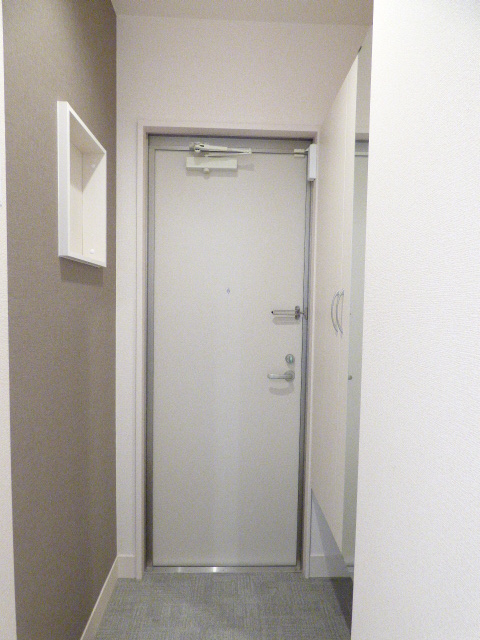 ルミエールテラス大村の玄関写真