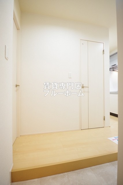 ＪＲ阪和線 杉本町駅 徒歩6分 3階建 築9年の玄関写真