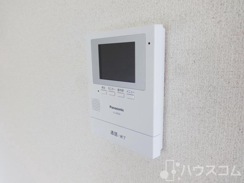 セキュリティ　顔の見える安心のインターホン付き！