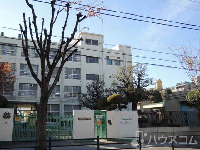 中学校　大阪市立新東淀中学校（中学校）まで692m